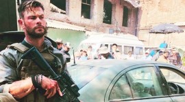 chris hemsworth dhaka netflix photos