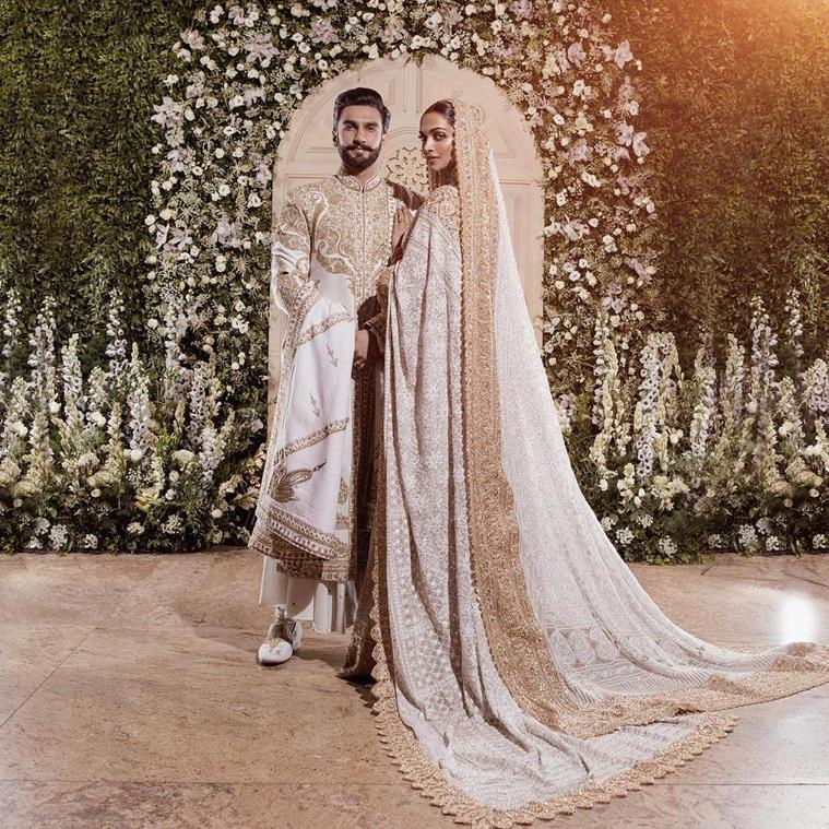   Deepika Padukone and Runveer Singh at the Reception at Mumbai 