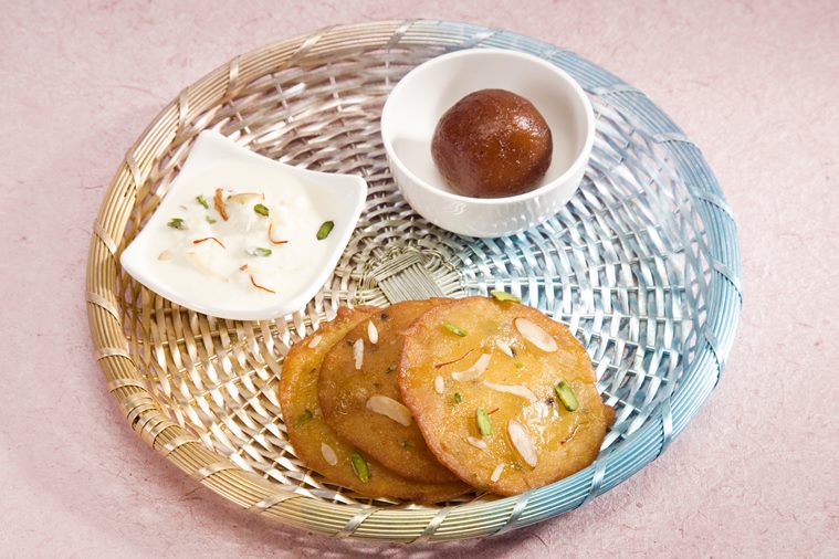 Diwali, diwali 2018, deepavali, happy deepavali, deepavali 2018, diwali 2018 india, diwali spreads across india, diwali spreads in delhi, diwali spreads in mumbai, diwai spreads in bengaluru, indian express, indian express news