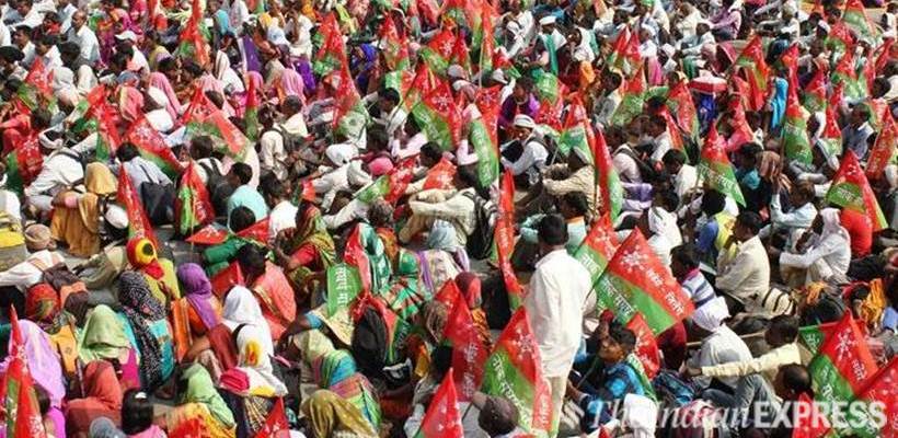 maharashtra farmers protest at azad maidan in mumbai