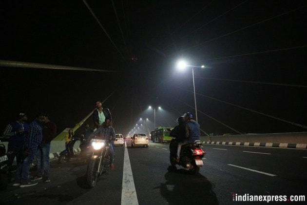 Delhi's Signature Bridge: Where a selfie means risking your life