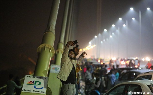 Delhi's Signature Bridge: Where a selfie means risking your life