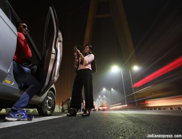 Delhi's Signature Bridge: Where a selfie means risking your life