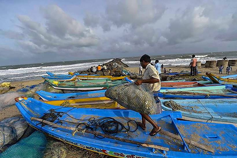 Severe cyclonic storm 'Gaja' makes landfall in Tamil Nadu