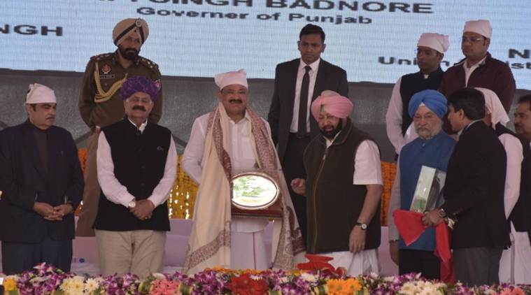   Kartarpur is inaugurated today: Nip in the air, hope in the streets of Lahore [19659003] Vice President Venkaiah Naidu with Punjab Chief Minister Amarinder Singh and Union Minister Nitin Gadkari at the Kartarpur Gurdaspur ceremony in Gurdaspur on Monday. (Photo express) </figcaption></figure>
<p></span></p>
<p>  While Faisal represents the government and Chaudhry the political leadership, the ruling party's ruling rival, the PMLN, has also supported this initiative. Mushahid Hussain of the PMLN, who heads the Senate Foreign Affairs Committee, told The Indian Express that the Kartarpur initiative "is important for relations between Pakistan and India for three reasons." "First, given that the holiest sites of Sikhism are in Pakistan, the corridor will give Sikhs visa-free access to a sacred site for them, responding to a long-standing demand. Secondly, the timing of this move is important, as India and Pakistan are engaged in a war of words without dialogue on any issue. Thirdly, it shows that both parties, without compromising their concerns and central interests, can still make major decisions that promote people-to-people ties and defuse tensions, "he said. </p>
<p>  Monday, the Vice President M Venkaiah Naidu and Punjab Chief Minister Amarinder Singh laid the foundation stone of the Indian corridor in Gurdaspur Earlier Tuesday Dawn quoted foreign ministry spokesman Modi as saying in Pakistan for the SAARC Summit </p>
<aside clbad=