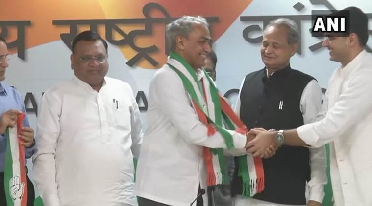 Baja Rajasthan MP Harish Meena participates in the weeks of the Congress before the assembly elections