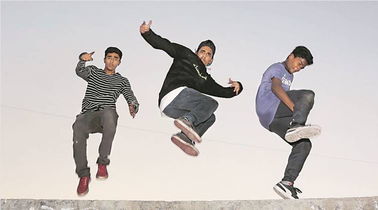 Hip-hop, Mumbai hip-hop, mumbai dance, Dharavi, teenagers, graffiti artist, rapper, Indian Express, latest news