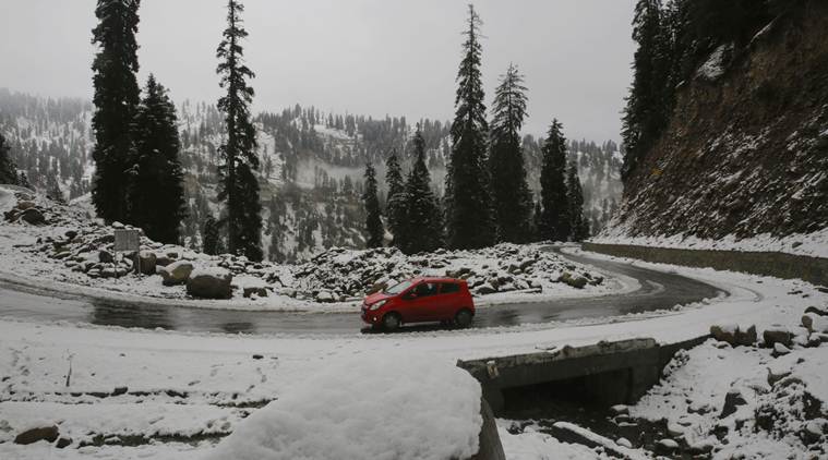 J&K govt declares November 3-4 snowfall natural calamity, enhances relief