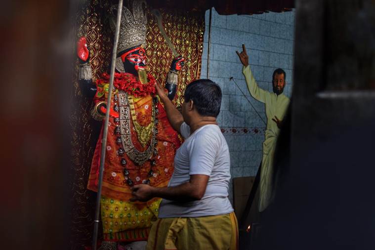 Diwali, Deepavali, Diwali in India, Diwali 2018, Kali Puja 2018, Deepavali 2018, Happy Diwali, Happy Deepavali, Kali Puja, Diwali special, Kali puja in Bengal, Diwali in Bengal, Kali, Diwali news, India news, Indian Express