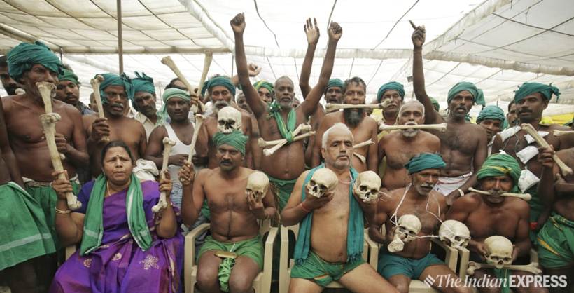 In pictures: Sea of farmers march to Parliament, traffic woes loom