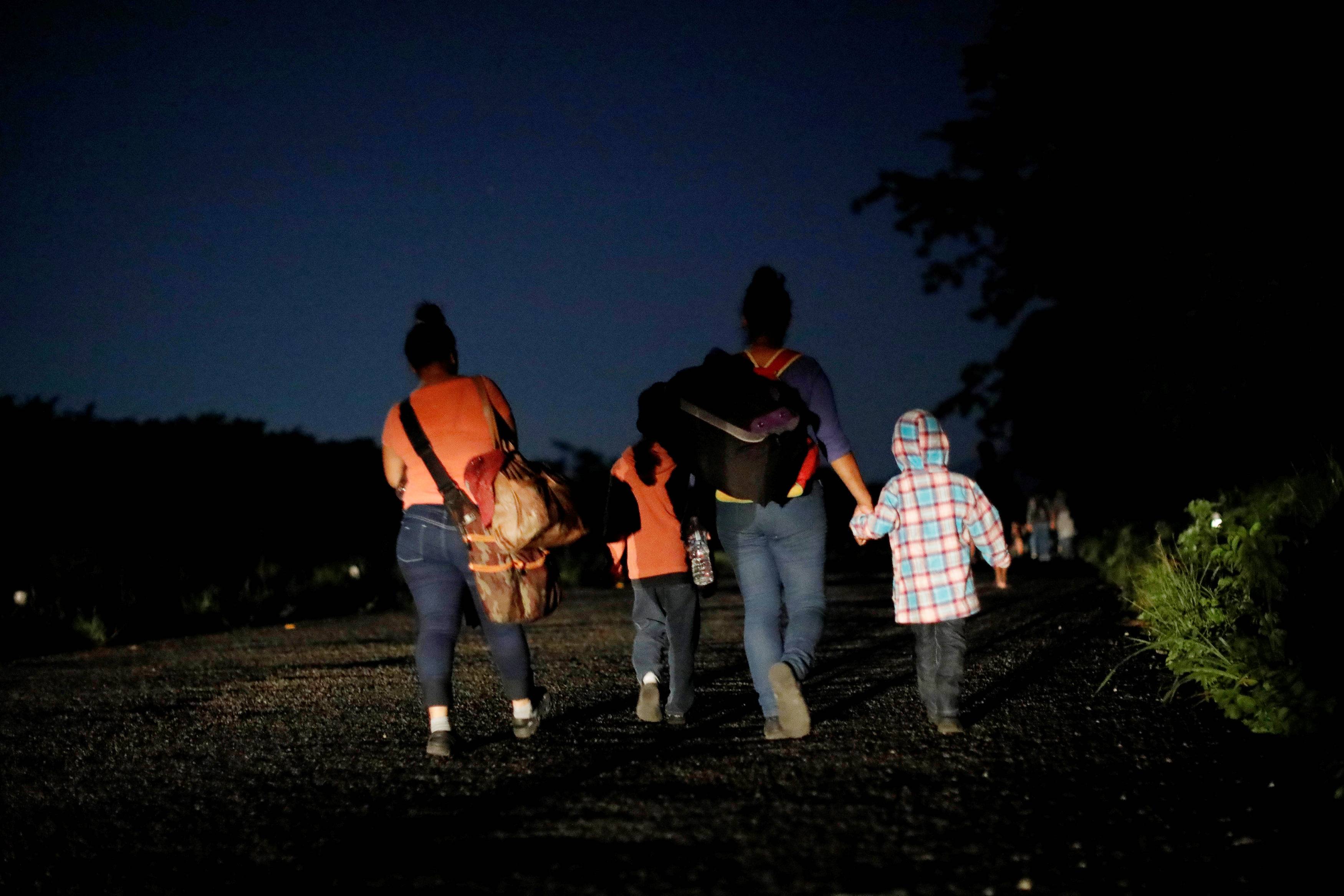 A day in the life of the migrant caravan in Mexico