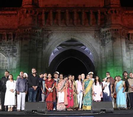 group picture with victims family along with dignitaries
Express Photo by Nirmal Harindran  26.11.18
