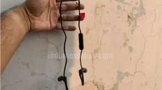 Plantronics, Plantronics BackBeat FIT 350, Plantronics BackBeat FIT 350 review, Plantronics BackBeat, Plantronics BackBeat FIT 350 review, Plantronics BackBeat FIT 350 features, Plantronics BackBeat FIT 350 specifciations, Plantronics FIT 350, Plantronics earphone review, good neckband earphone