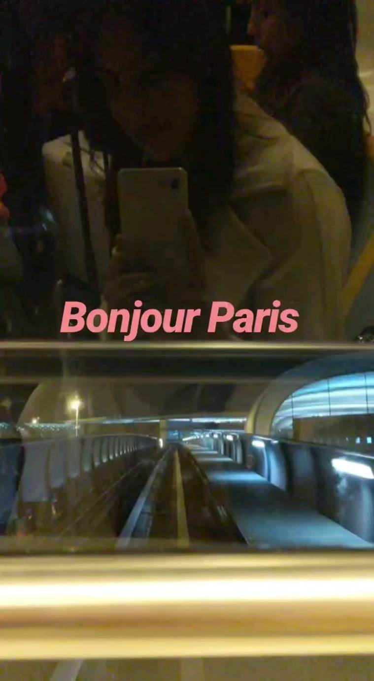 priyanka chopra, mother madhu paris photos
