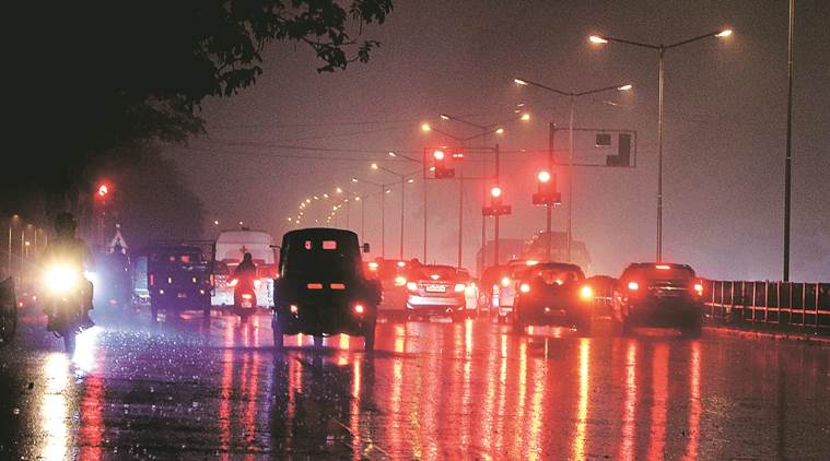 Temperature dips in Delhi after light rain, Avalanche 