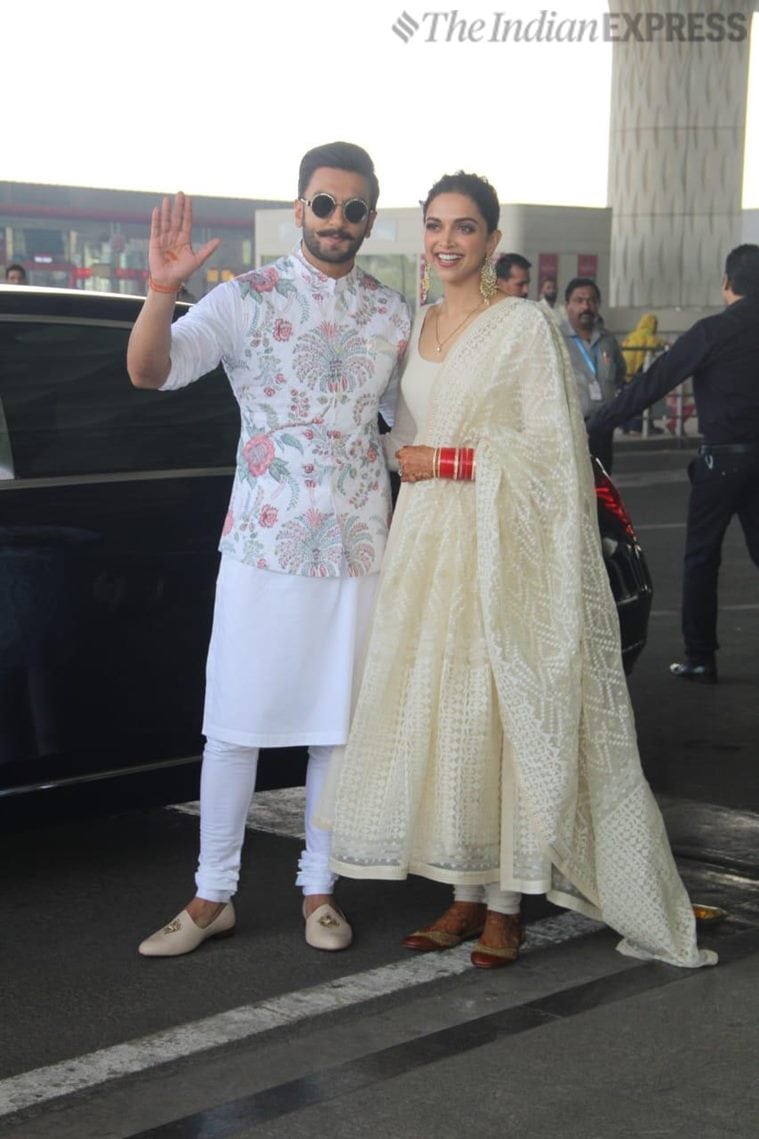 Ranveer Singh looked dapper in a Rohit Bal outfit, a black