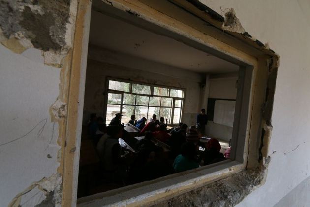 With little aid, Syria's Raqqa struggles to revive schools