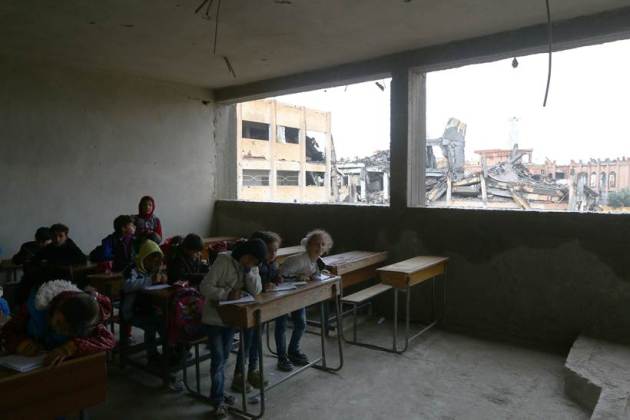 With little aid, Syria's Raqqa struggles to revive schools