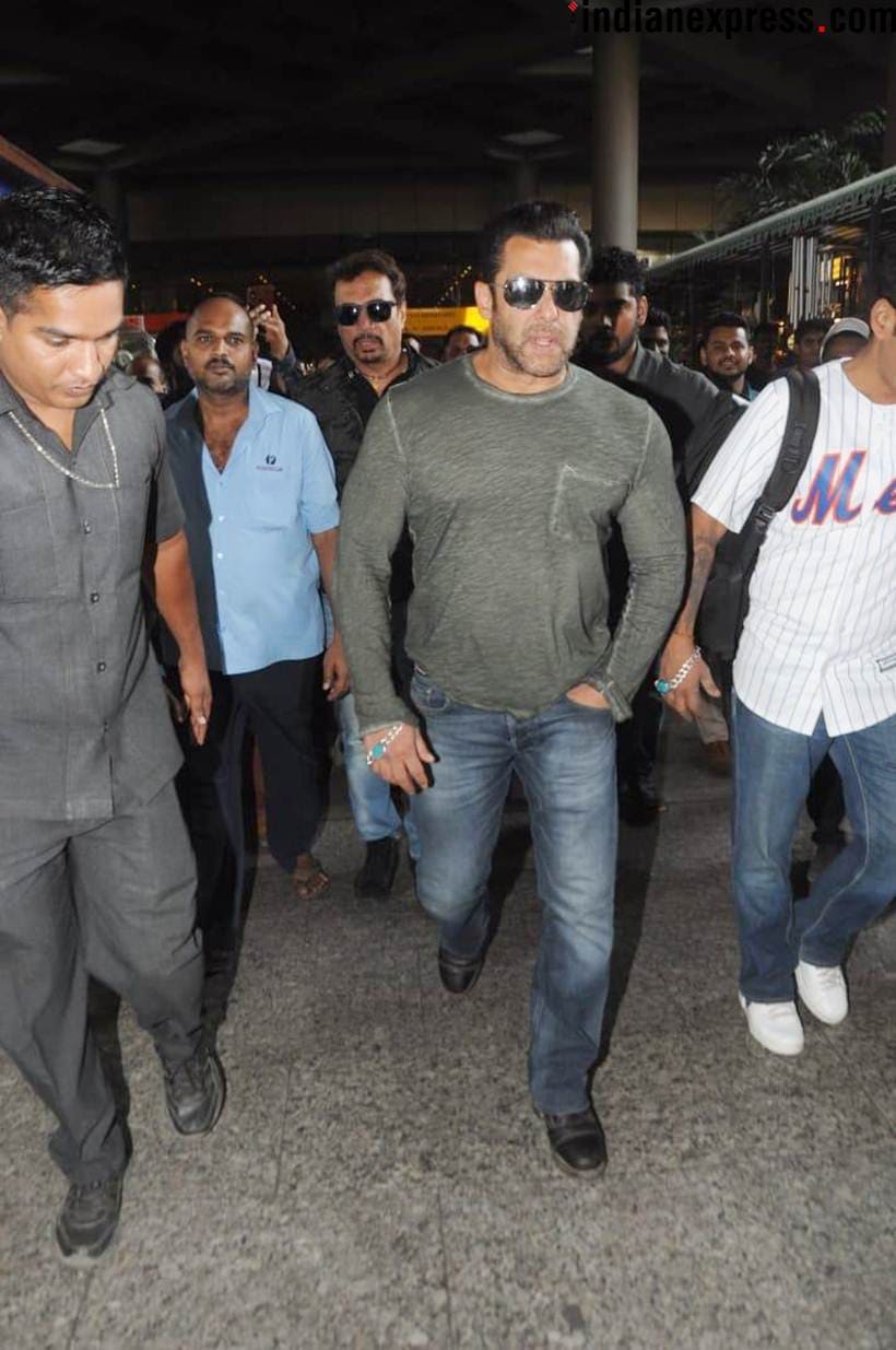 Celeb spotting: Kareena Kapoor, Sunny Leone, Salman Khan and Malaika Arora