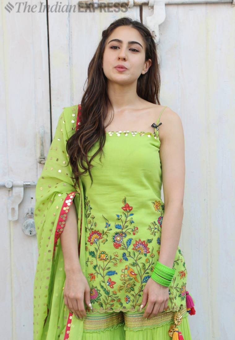 Kedarnath promotions: Sara Ali Khan cuts a pretty picture in this mint