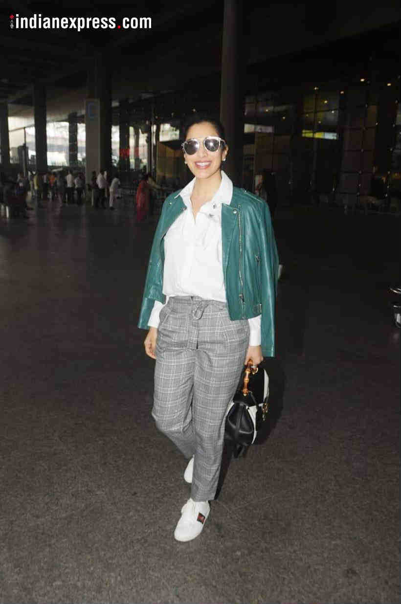 Sophie Choudry airport look