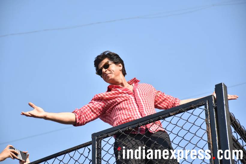 srk pose