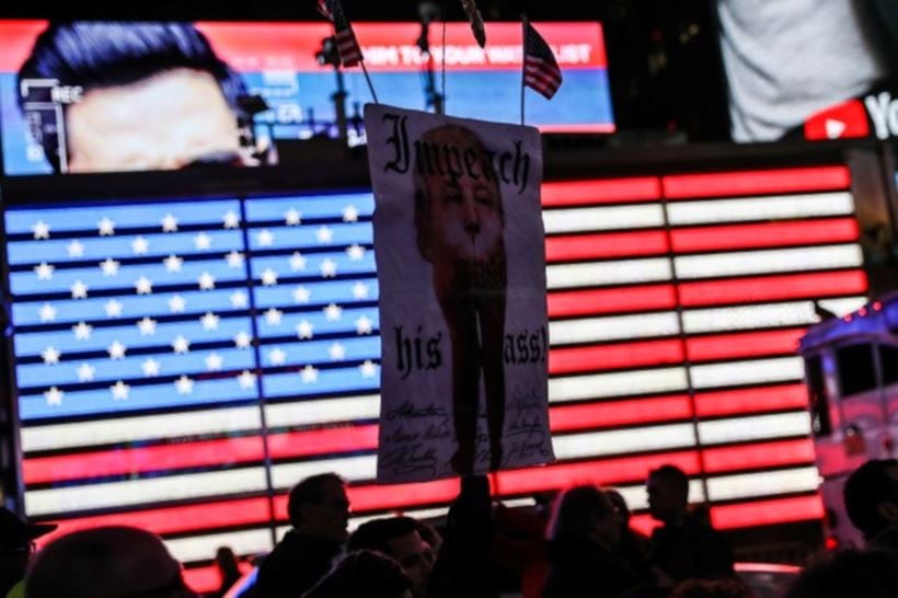 'Protect Mueller's Russia probe': Hundreds protest on US streets