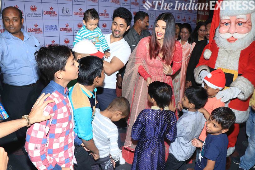 aishwarya rai all smiles