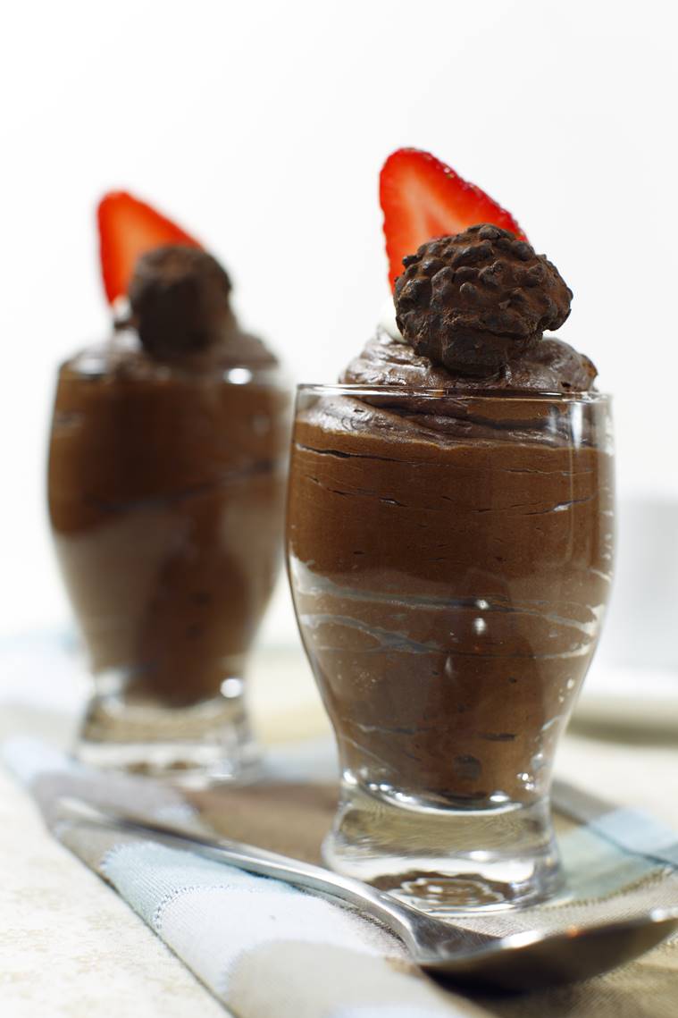 boozy recipes, christmas dessert recipes with alcohol, christmas 2018, christmas recipes 2018, christmas boozy desserts 2018, dessert alcohol based, chocolate mousse recipe, chocolate mousse with alcohol, indian express, indian express news