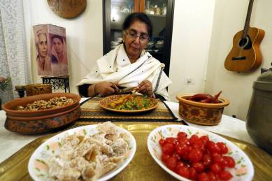 Akbarpur Chitauri, Christmas, Christmas cake