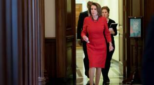 Nancy Pelosi and dissident Democrats reach deal to limit her speakership to 4 years