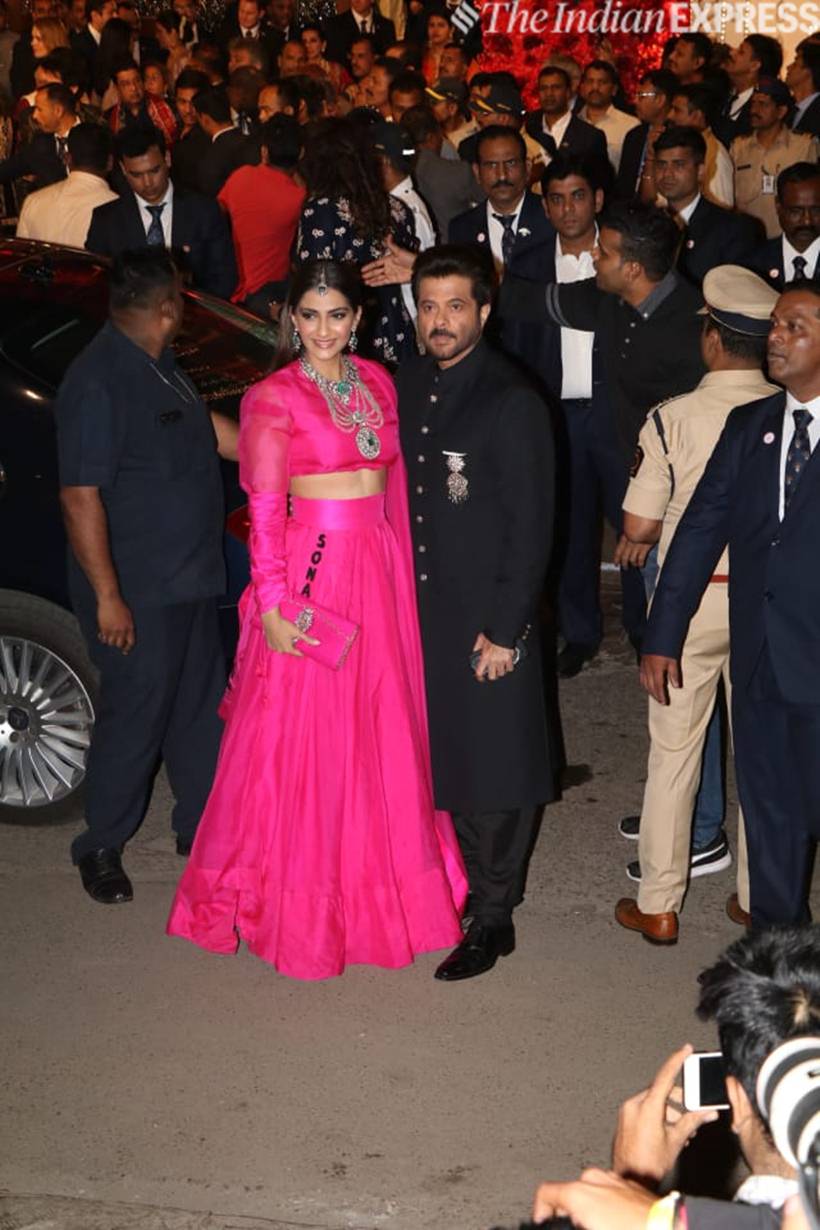 sonam kapoor at isha ambani wedding