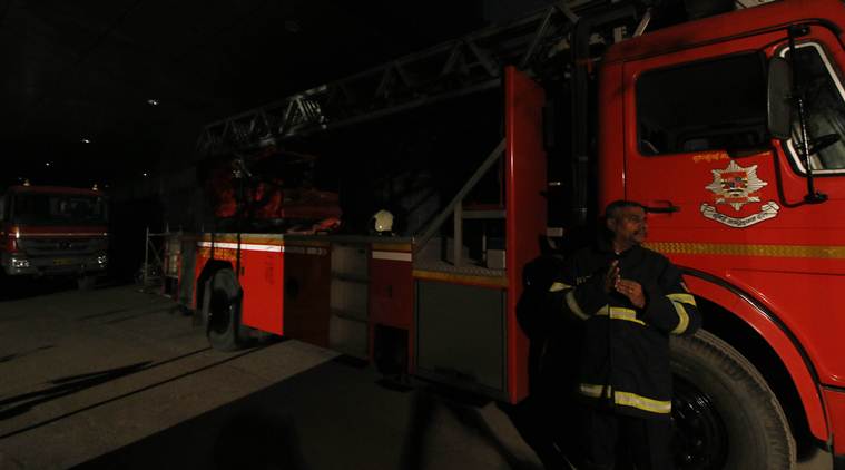 mumbai fire, mumbai residential building fire, fire in mumbai suburbs, mumbai fire three dead, mumbai building fire, india news, mumbai news, latest news, indian express