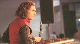 pune, pune art, Sawai Gandharva Bhimsen Mahotsav, Manjiri Prabhu, Vaishali Oak, Balgandharva Rangmandir, pune art, Raju Sutar