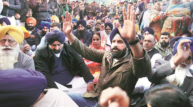 Rajiv Gandhi statue vandalised: Act an emotional outburst, says SAD as it protests police action