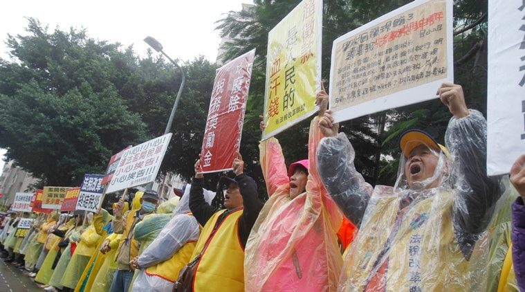 Taiwanese launch yellow vest movement to protest taxes