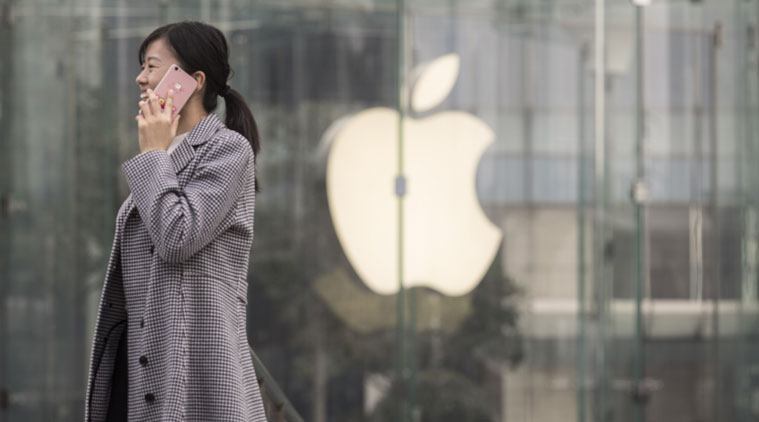 Apple, Apple 5G iPhone, Apple iPhone 5G variant, Apple iPhone 11, Apple iPhone 12, Apple iPhone 11 with 5G, Samsung Galaxy S10 5G, Samsung with 5G