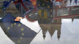 Britain can end Brexit unilaterally says top EU court adviser