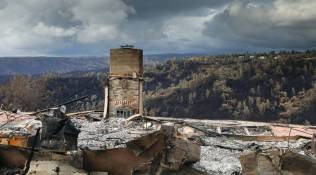 After California wildfire, new and old homeless populations collide