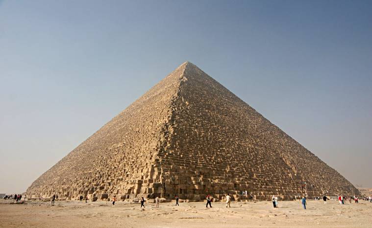 Egypt Probes Danish Couple After Video Shows Them Posing Nude On Pyramid World News The 