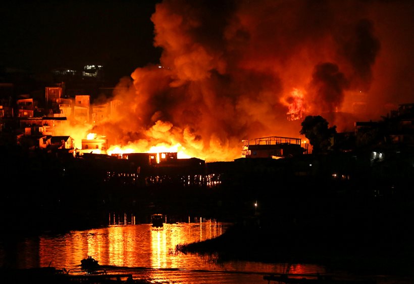 Fire engulfs 600 stilt homes in Brazil city Manaus; thousands flee