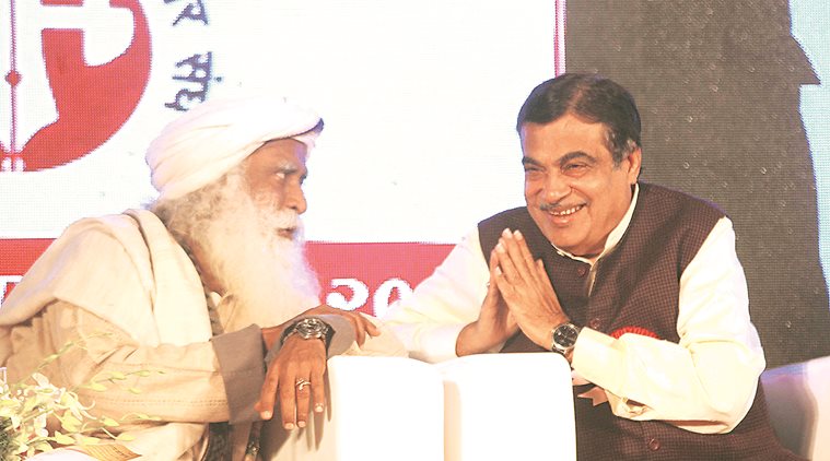 Leadership statement twisted, says nitin Gadkari