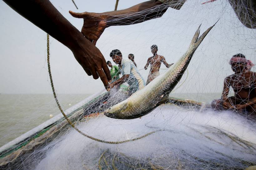 Villagers fear for survival on India's disappearing island
