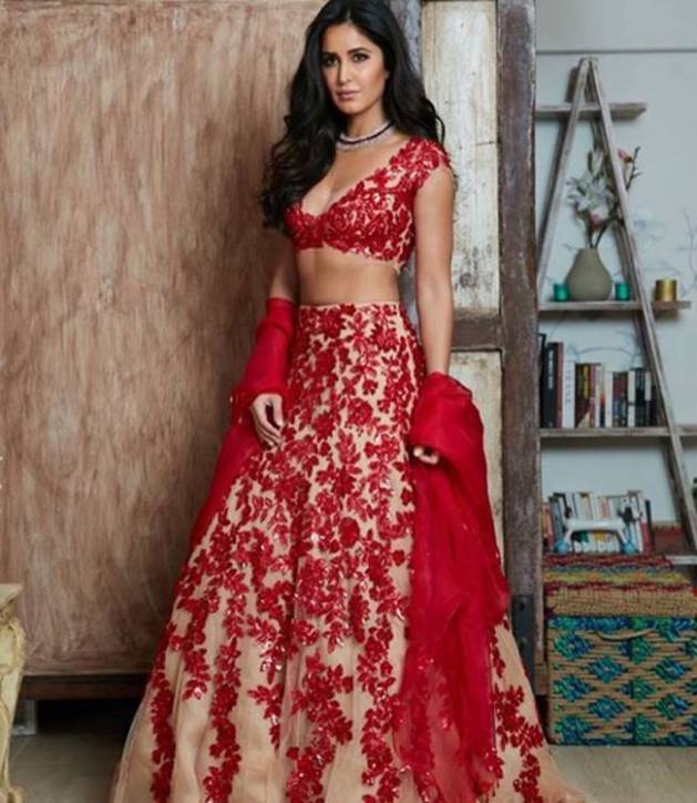 manish malhotra, fashion designer manish malhotra, happy birthday manish malhotra, indian fashion designer manish malhotra, manish malhotra creations celebrities, aishwarya rai bacchan, alia bhatt, alia bhatt pics, alia bhatt photos, jahnvi kapoor, jahnvi kapoor pics, jahnvi kapoor photos, katrina kaif, karisma kapoor, disa patani, disha patani pics, kareena kapoor manish malhotra, kareena kapoor pics, indian express, indian express news