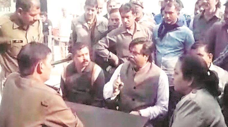 Meerut: Video of BJP leader ‘threatening’ cops goes viral | Lucknow ...