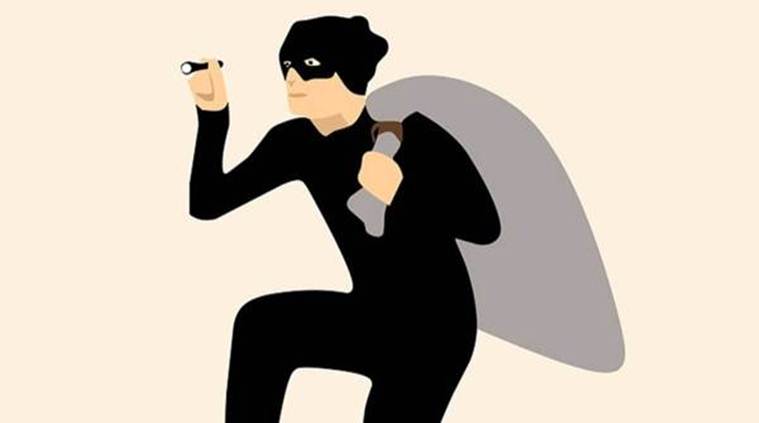 Robbers tie and hold additional district judge captive at his home in MP