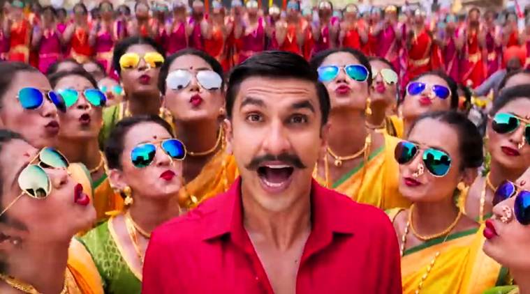 ranveer singh in Simmba song Aala Re Aala