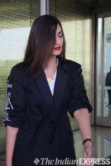 Sonam Kapoor, Rhea Kapoor and Harshvardhan Kapoor