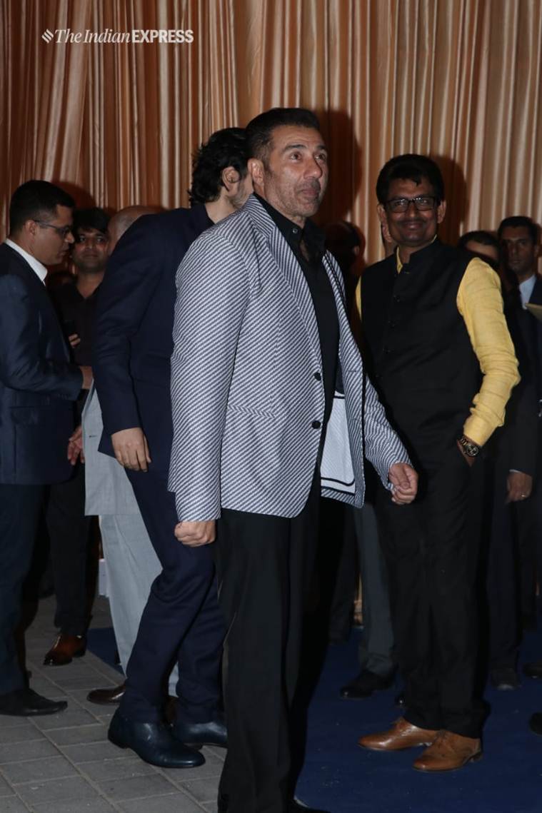 sunny deol at isha ambani reception