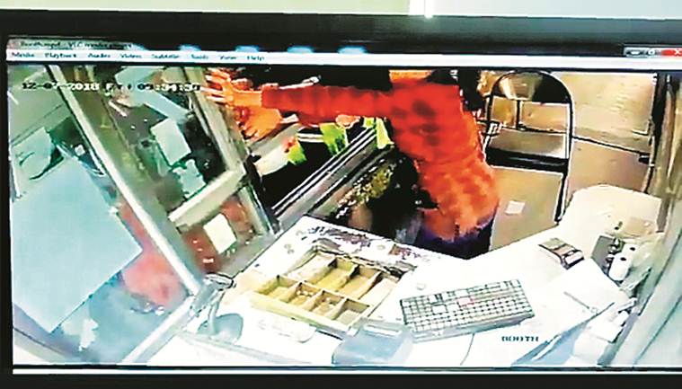 Employee run over, another beaten up at Gurgaon toll plaza